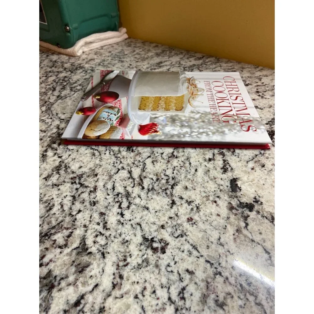 Better Homes & Gardens Christmas Cooking from the Heart 2019 Hardcover
